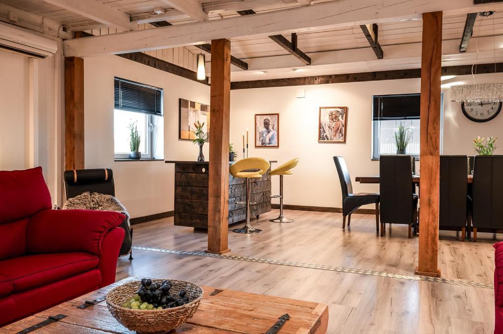Unique Rustic Property In Skane Linderod Exterior foto